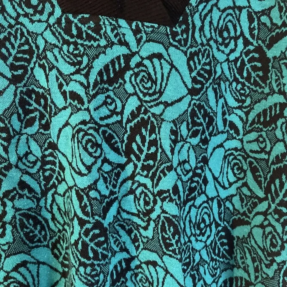 Vintage 90s Young‎ Stuff Green Floral Sweater